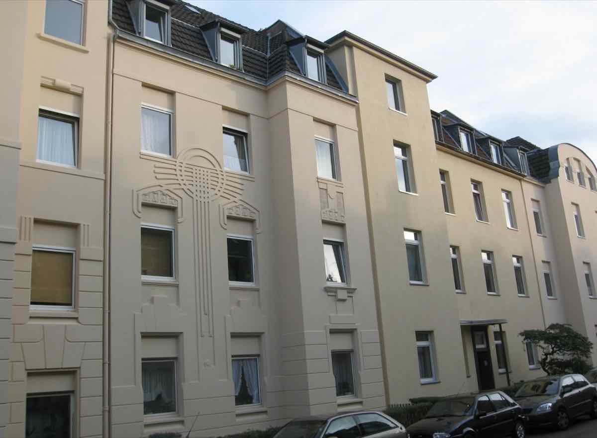 Eisenachstraße 42–44